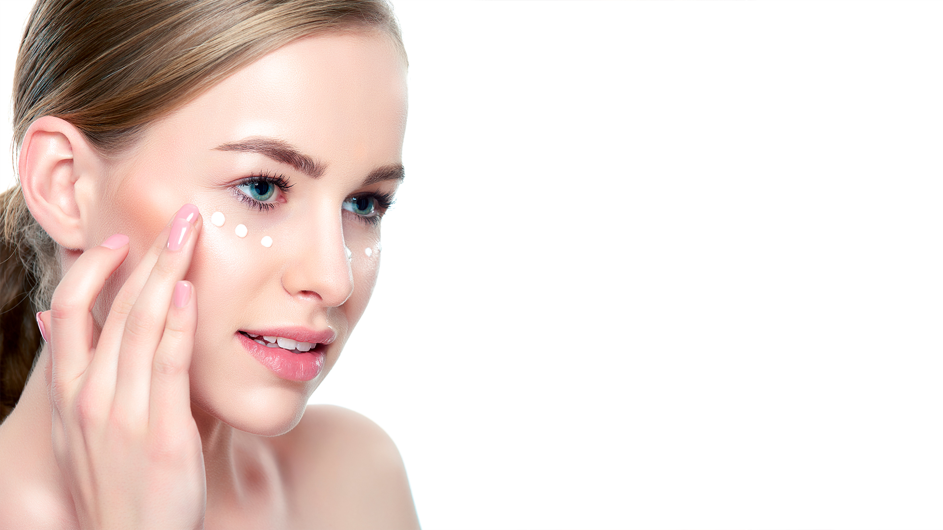  DESCUBRE CÓMO UTILIZAR DE MANERA PERFECTA TU CONTORNO DE OJOS PREFERIDO 