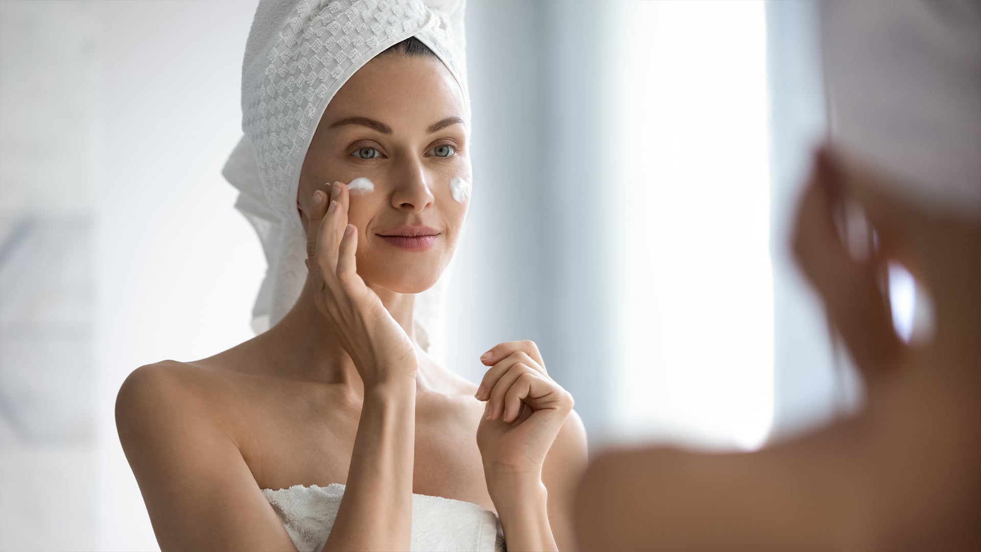  LAS MEJORES CREMAS PARA EL CUIDADO FACIAL  