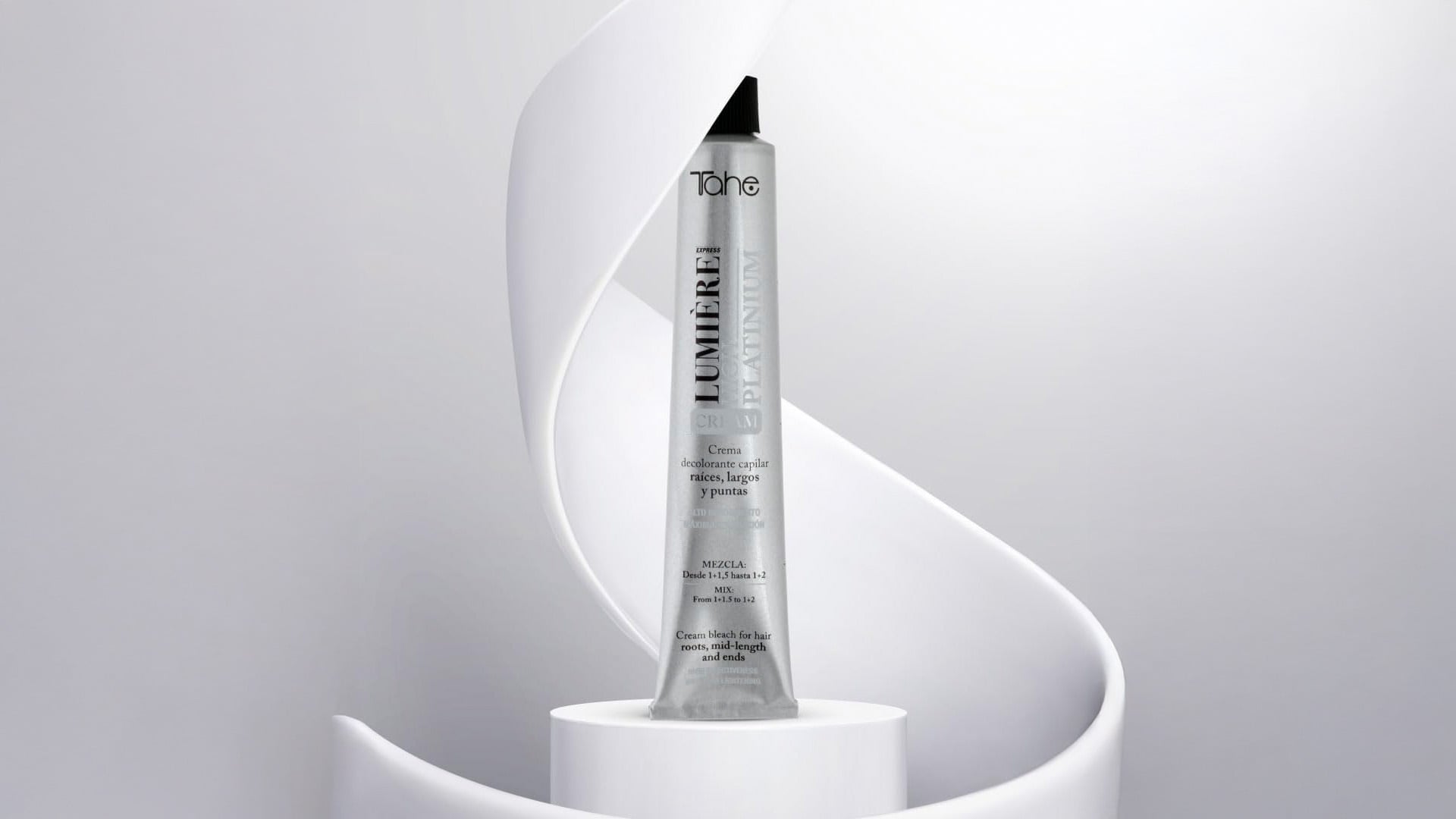 ¿CONOCES LA DECOLORACIÓN HIGH PLATINIUM LUMIERE DE TAHE? 