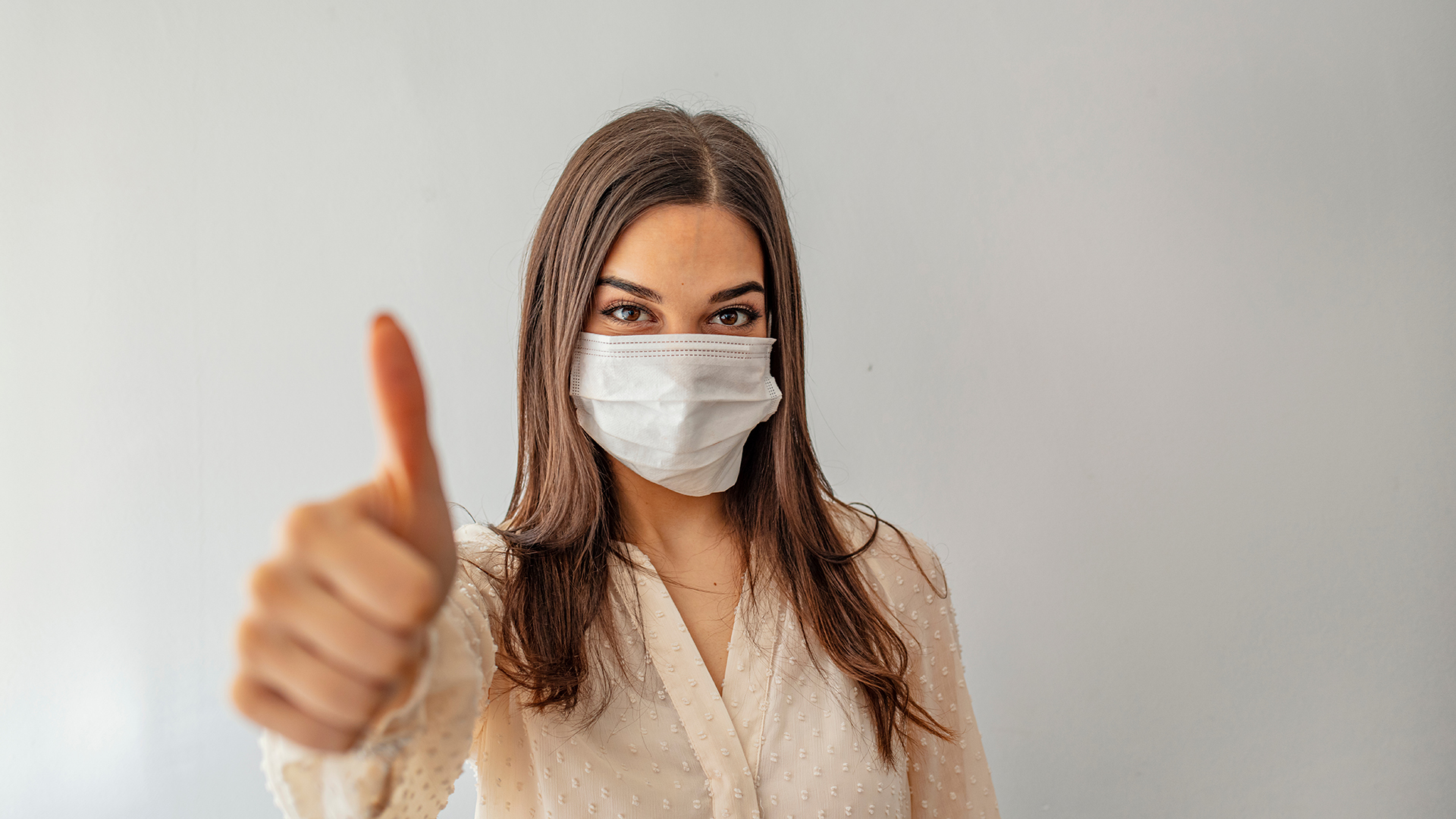  CÓMO CUIDAR TU PIEL EN TIEMPOS DE MASCARILLAS Y GELES HIDROALCOHÓLICOS
