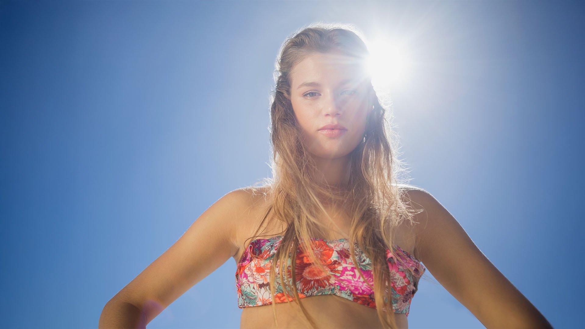 TOMA EL SOL PROTEGIENDO BIEN TU PIEL 