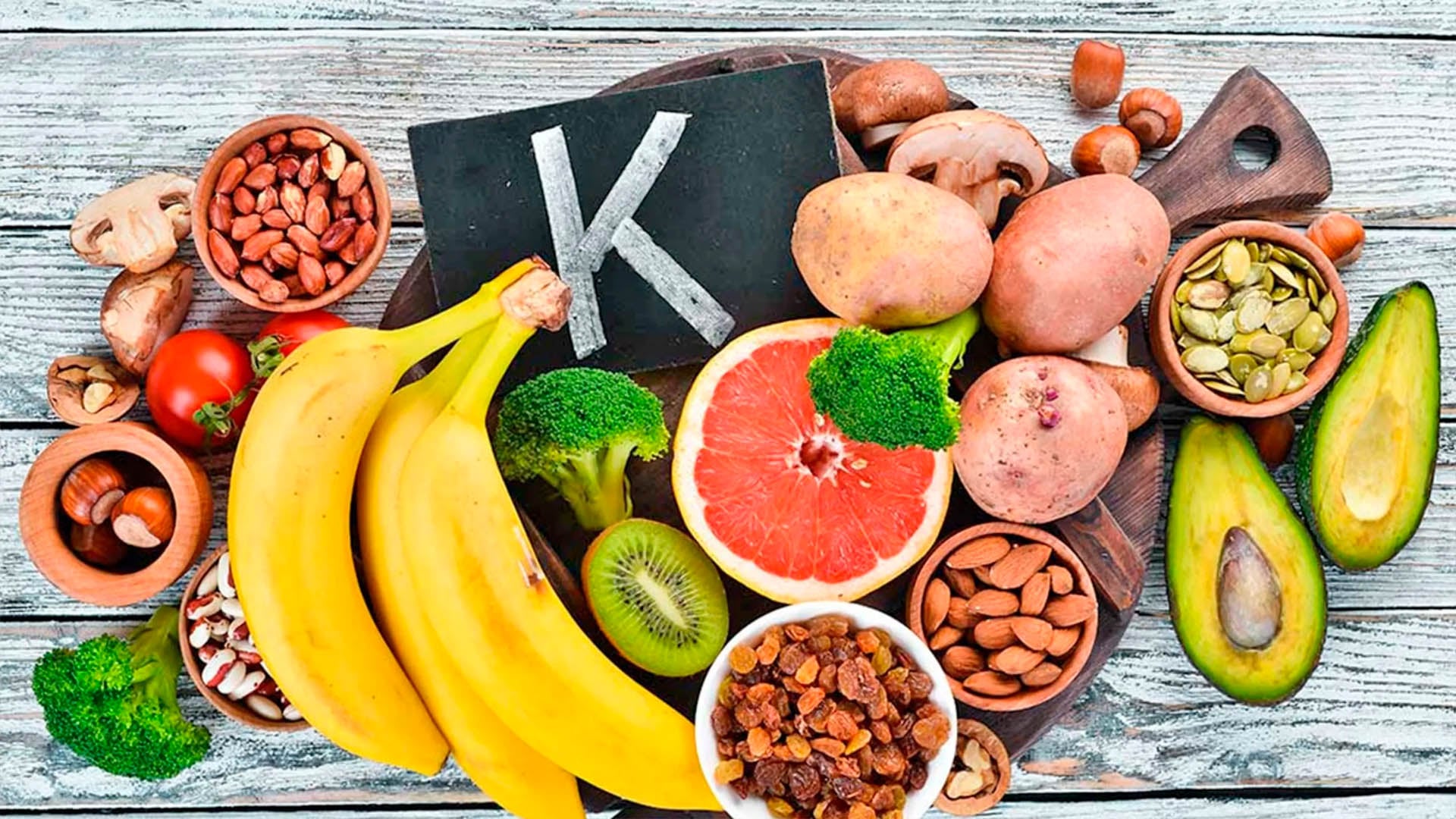 ¿POR QUÉ ES BUENA LA VITAMINA K?